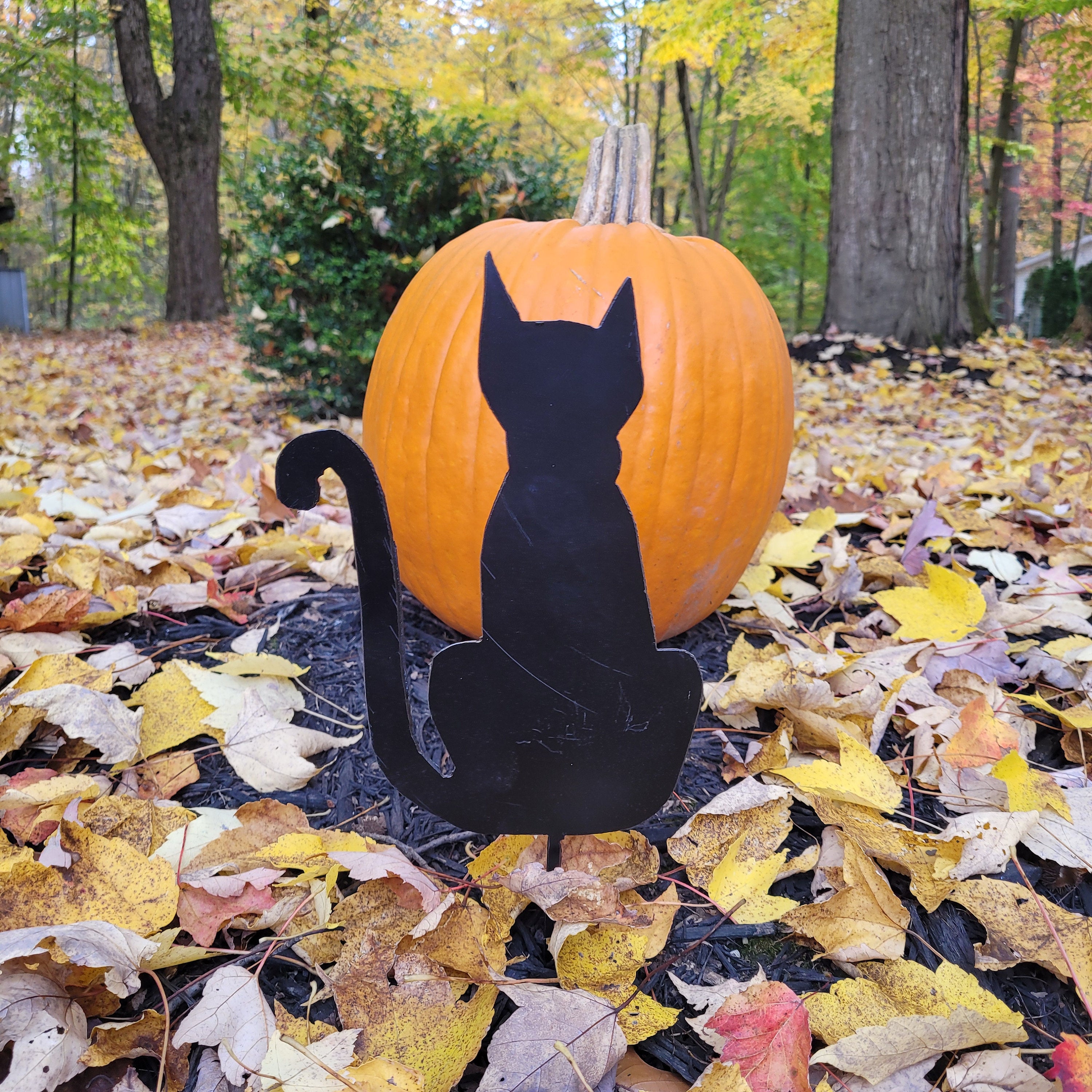 Halloween Black Cat Garden Stake Metal Garden Stake — lifestyle setting