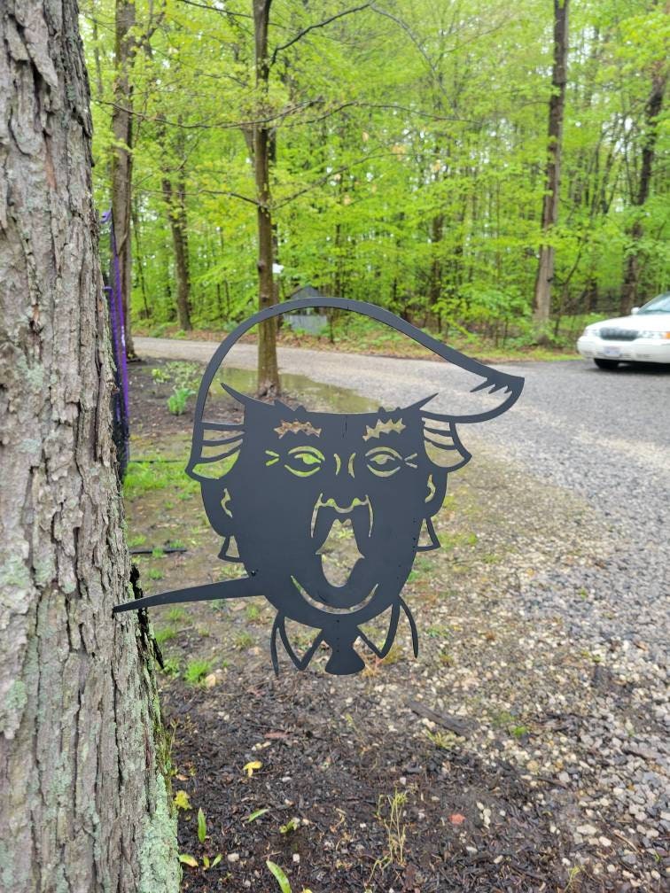 Trump Metal Garden Stake Metal Garden Stake — detail view