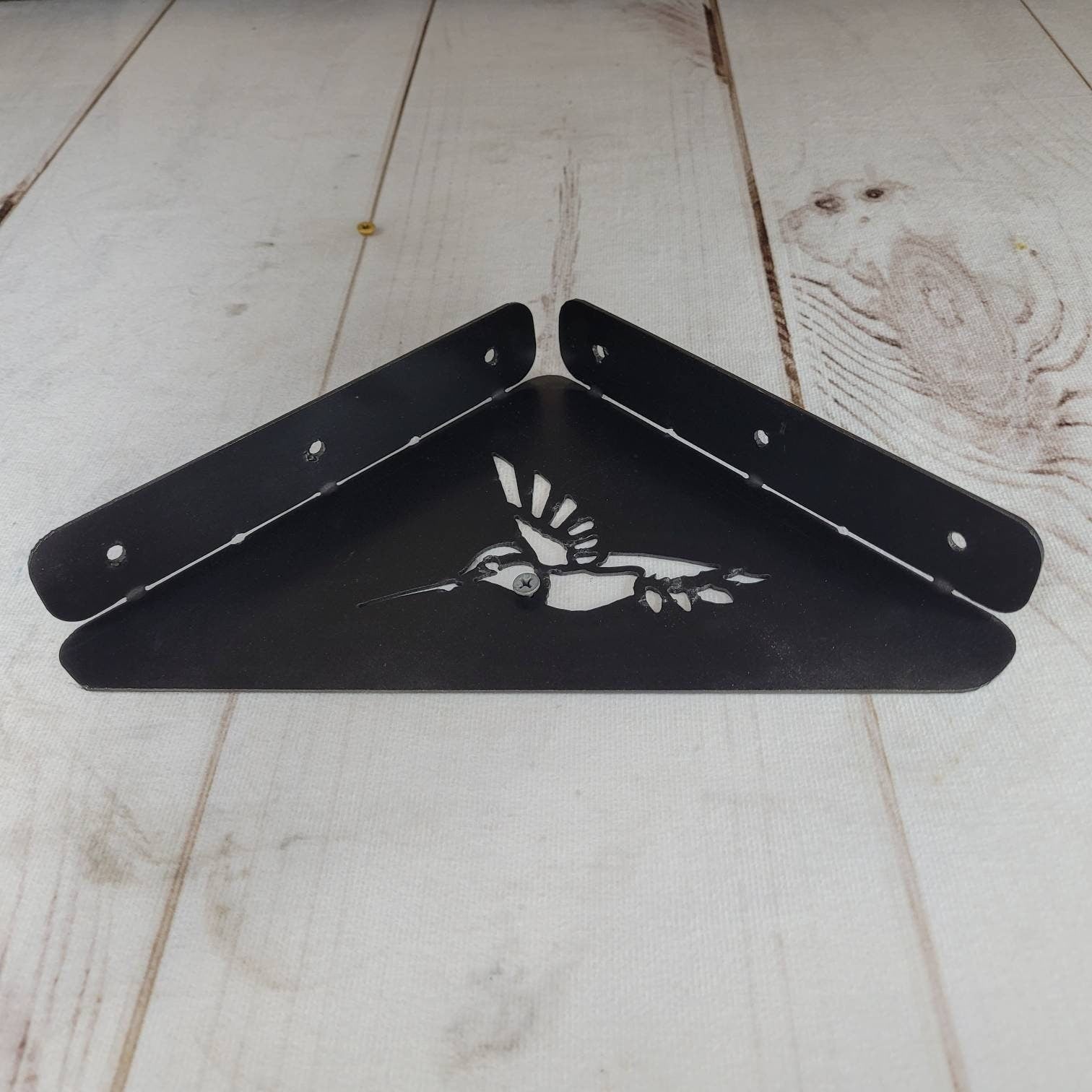 Hummingbird Shelf Bracket Metal Shelf Bracket — detail view