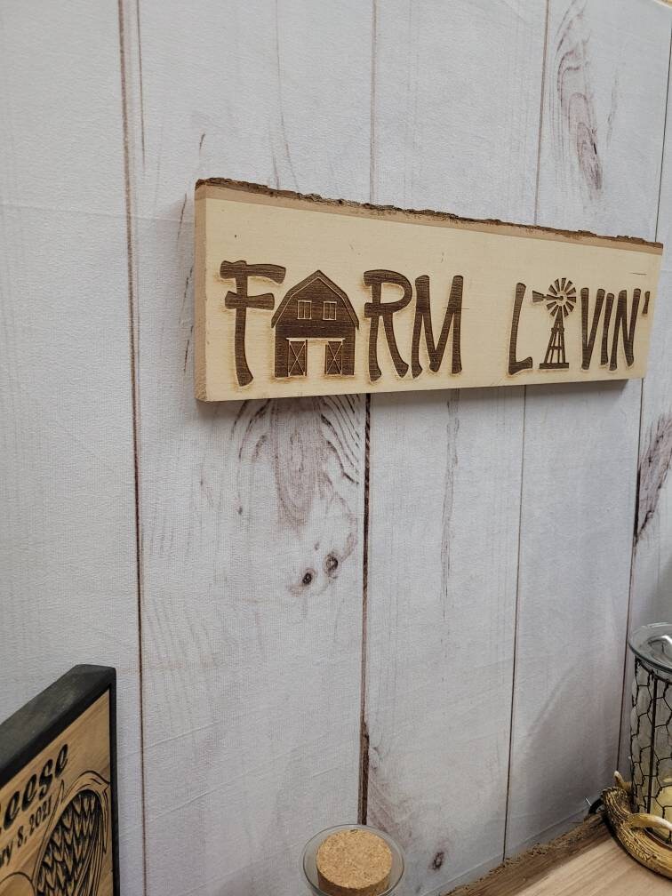 Live Edge Farmhouse Sign Wood Sign — detail view