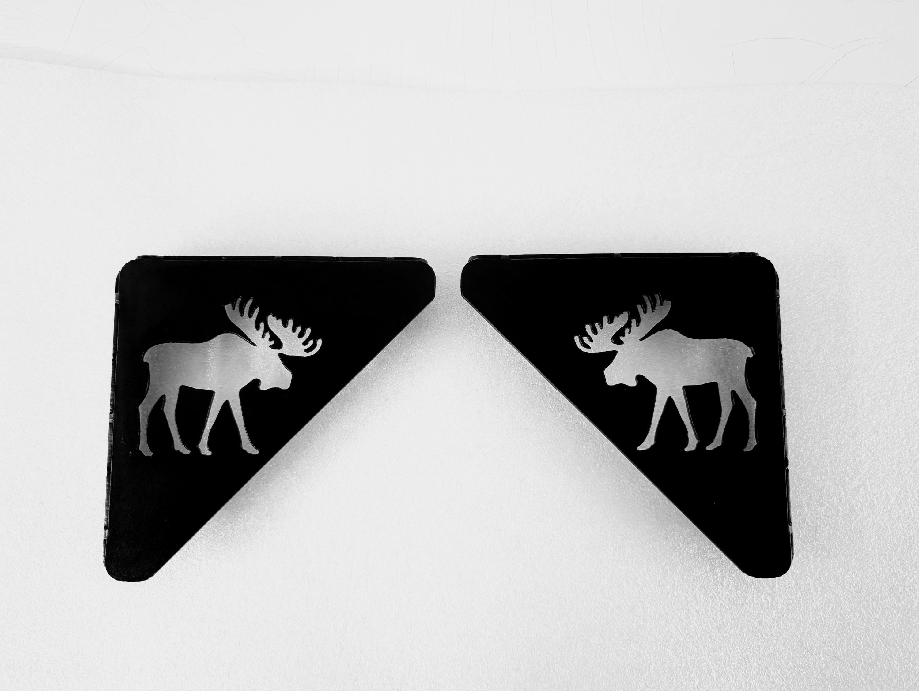 Moose Shelf Bracket Metal Shelf Bracket — lifestyle setting