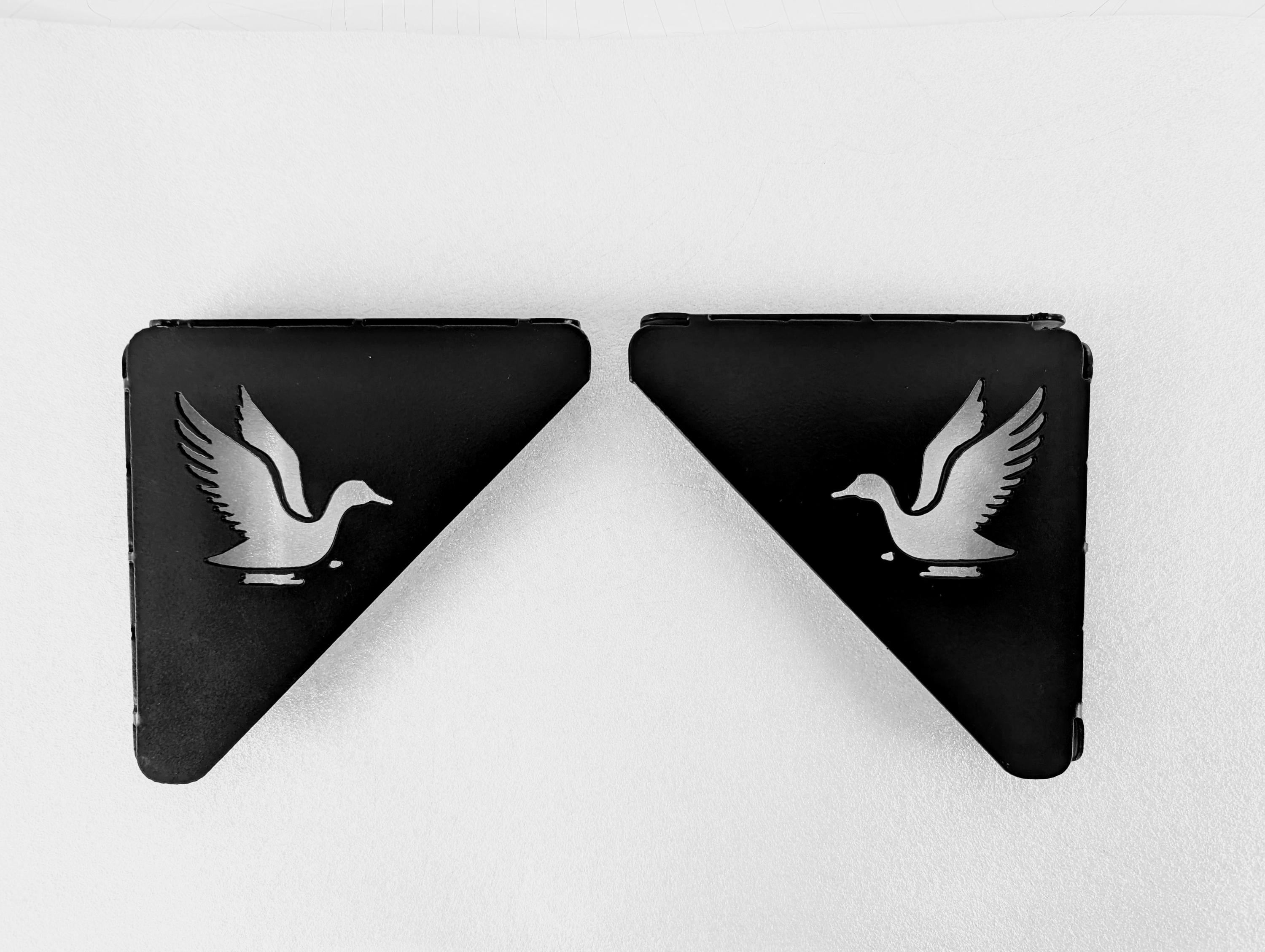 Duck Shelf Bracket Metal Shelf Bracket — front view on white background