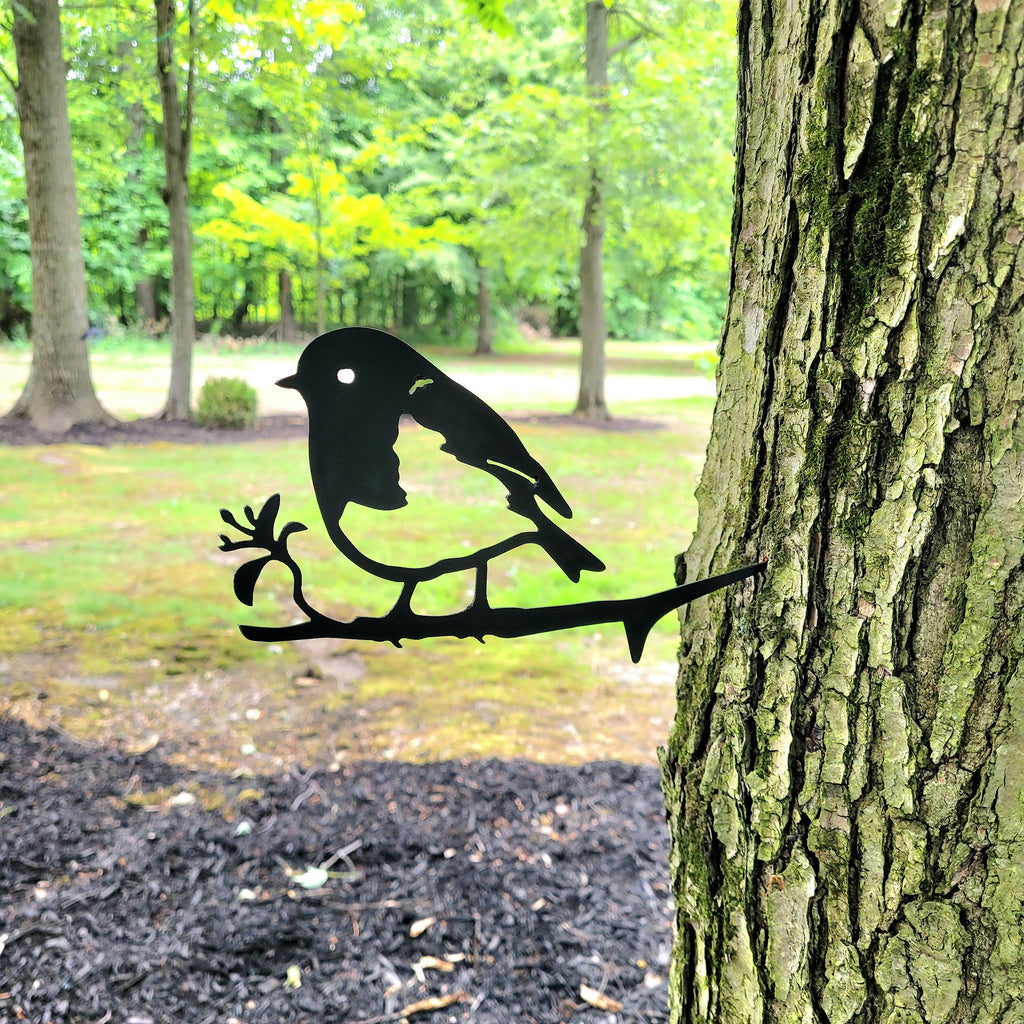 Robin Metal Garden Stake Metal Garden Stake — detail view
