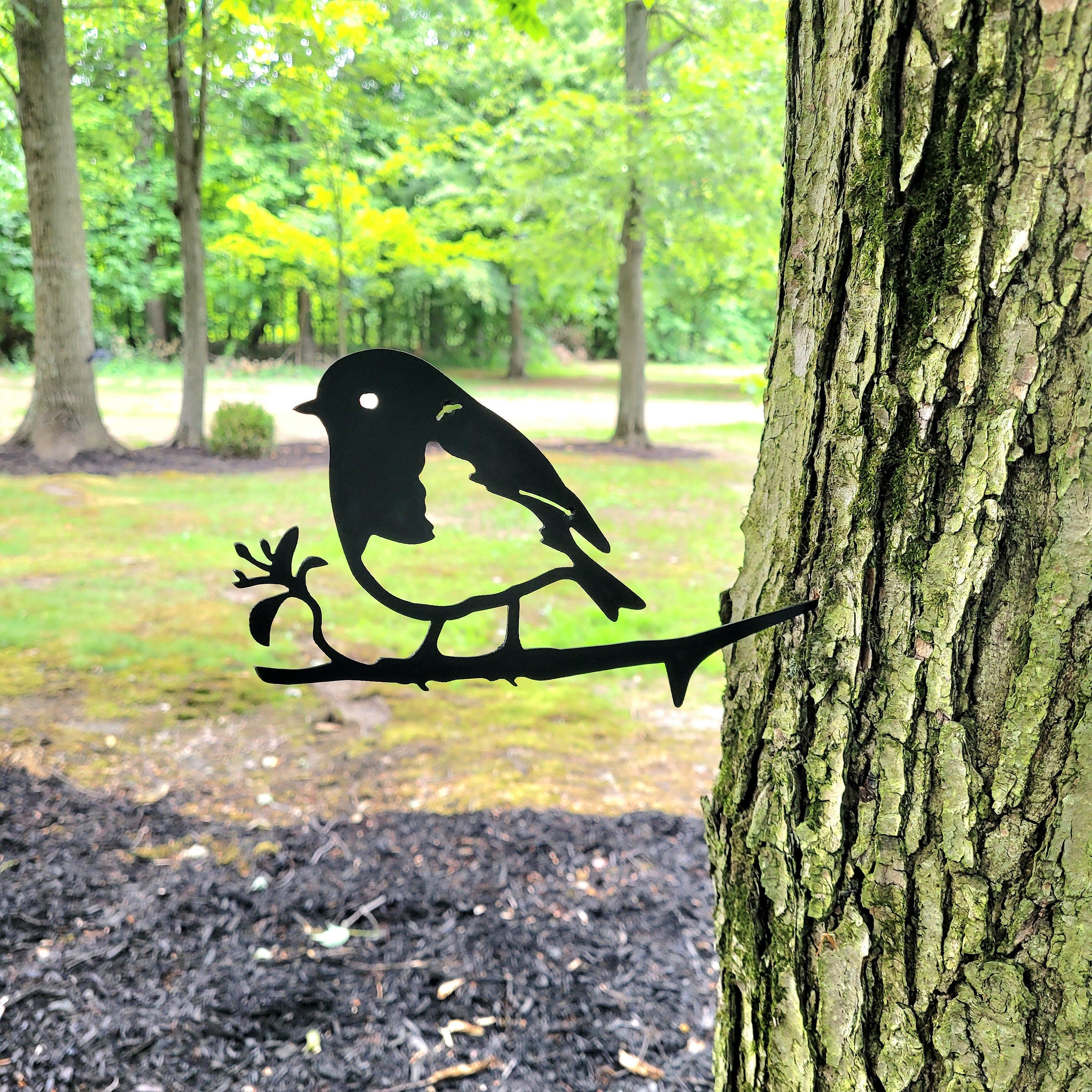 Robin Metal Garden Stake Metal Garden Stake — detail view