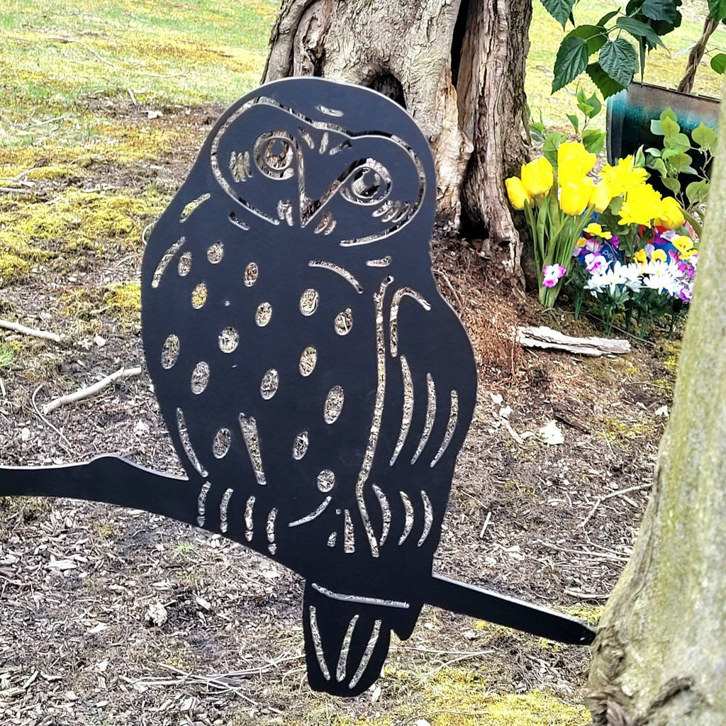 Barn Owl Metal Garden Stake Metal Garden Stake — lifestyle setting