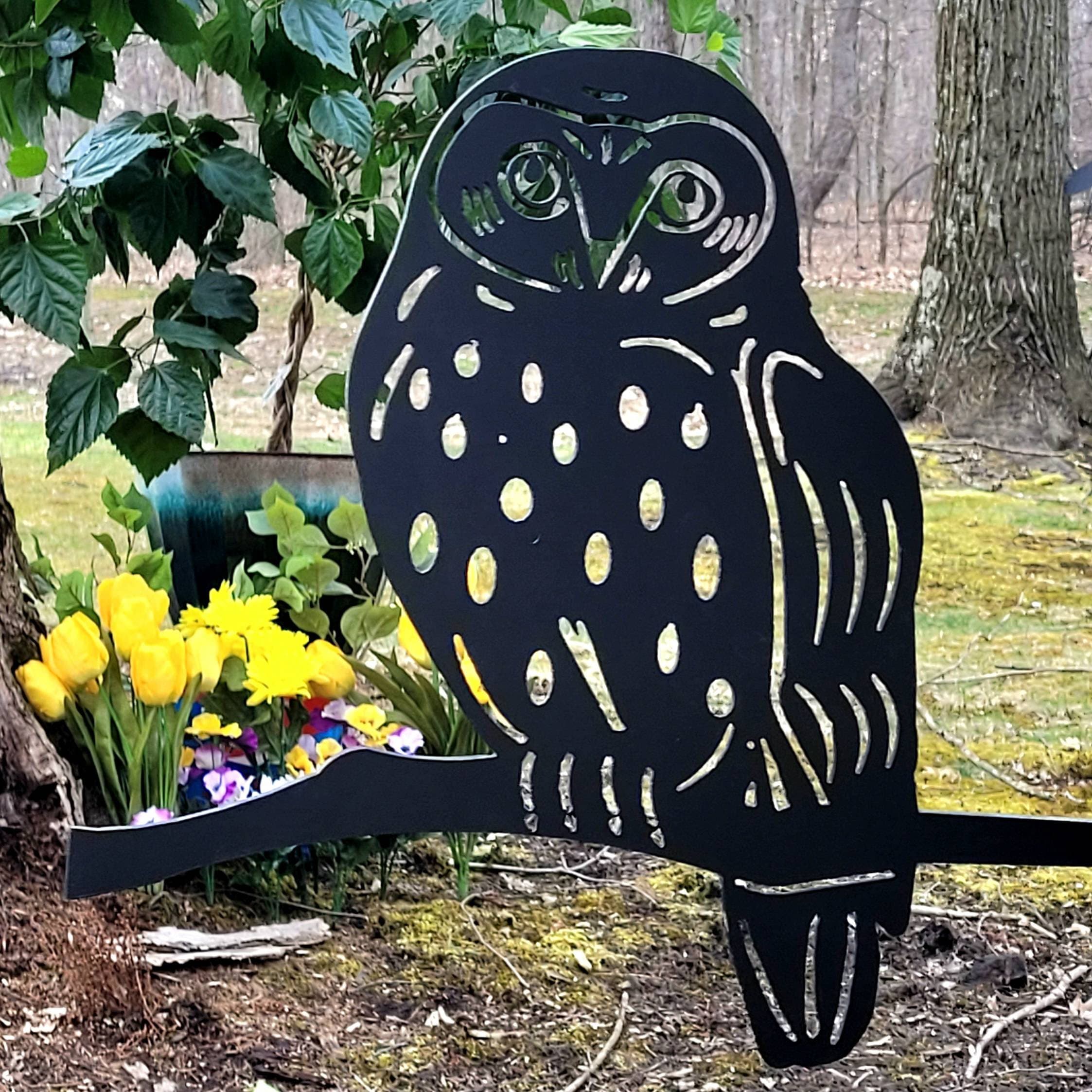 Barn Owl Metal Garden Stake Metal Garden Stake — detail view