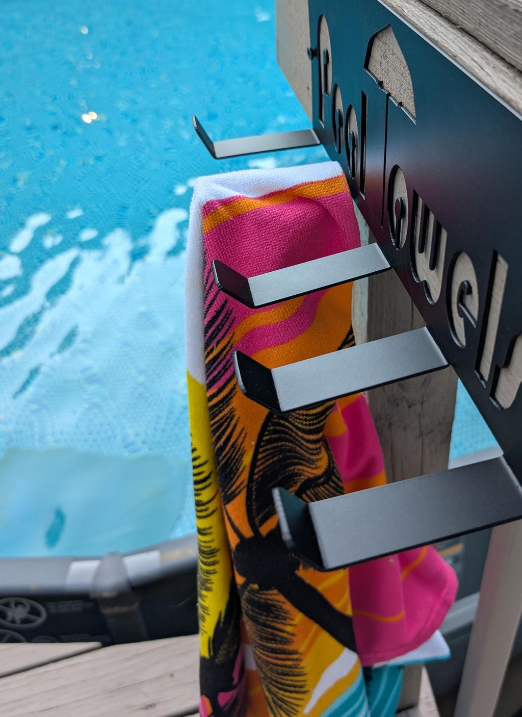Pool Towel Rack with Shelf Aluminum Sign — detail view
