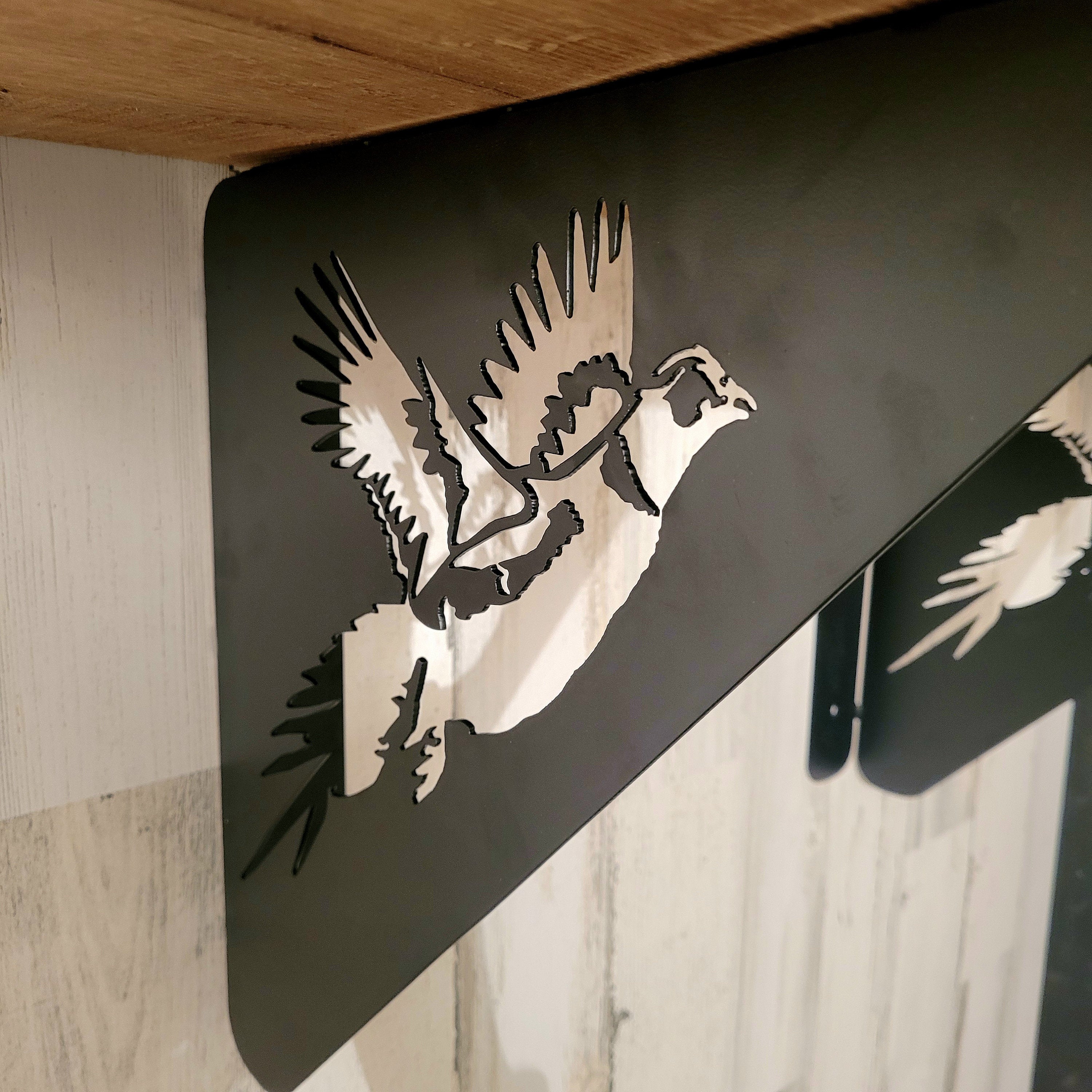 Pheasant Shelf Bracket Metal Shelf Bracket — detail view