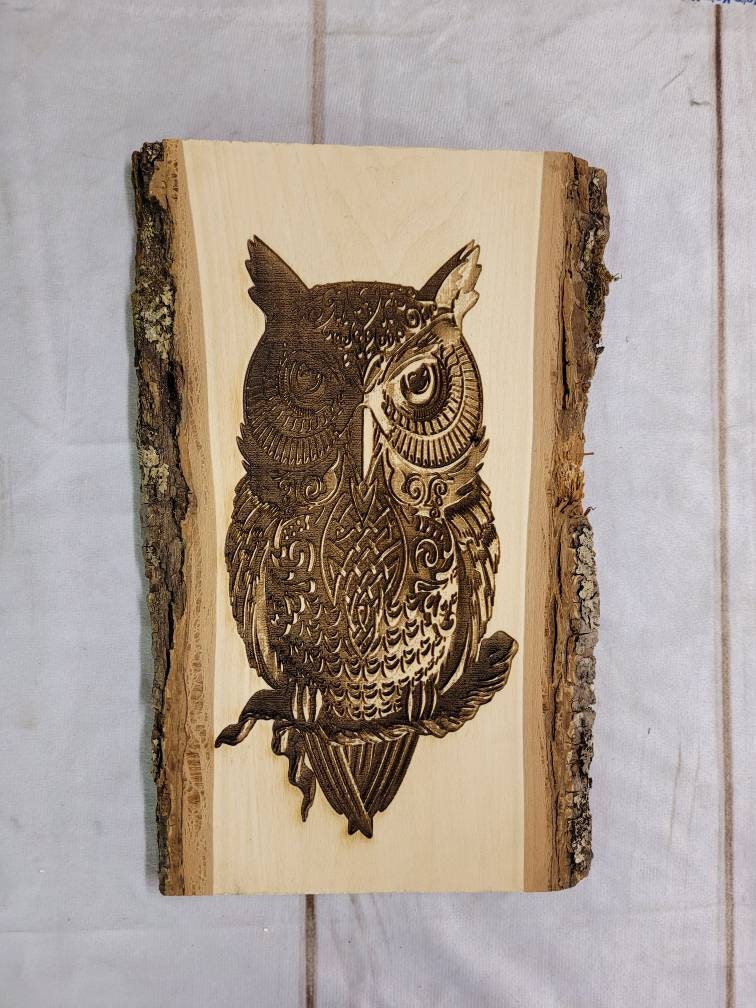 Laser Engraved Owl Wood Art Wood Sign — detail view